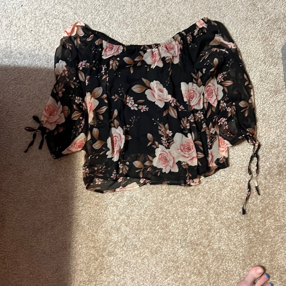 Floral 3/4 length sleeve
